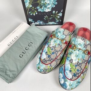 Gucci Floral Patterned Loafers
